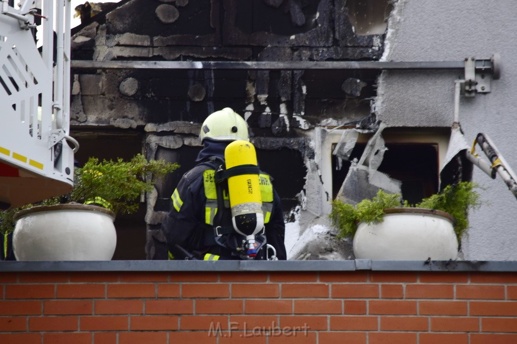 Feuer 2 Y Koeln Suerth Elisabeth Selbertstr P166.JPG - Miklos Laubert